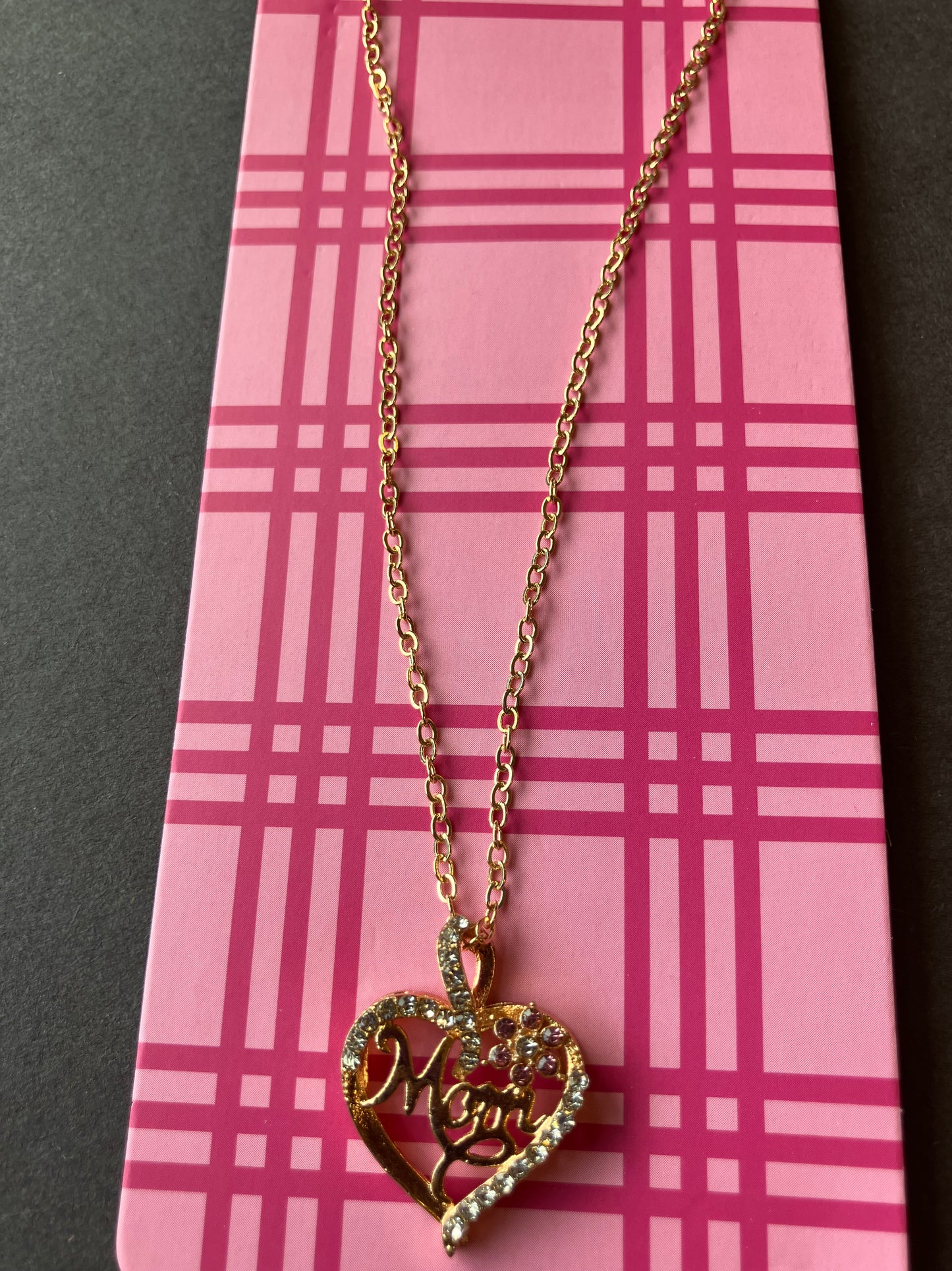 Mom gold necklace